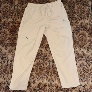 Jordan Men’s Standard Fit Nylon Joggers